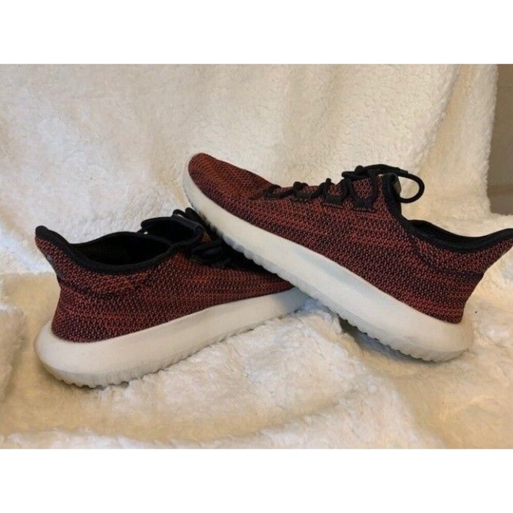 Adidas Mens Size 9 Red and Black Tubular Gym Shoes 281001